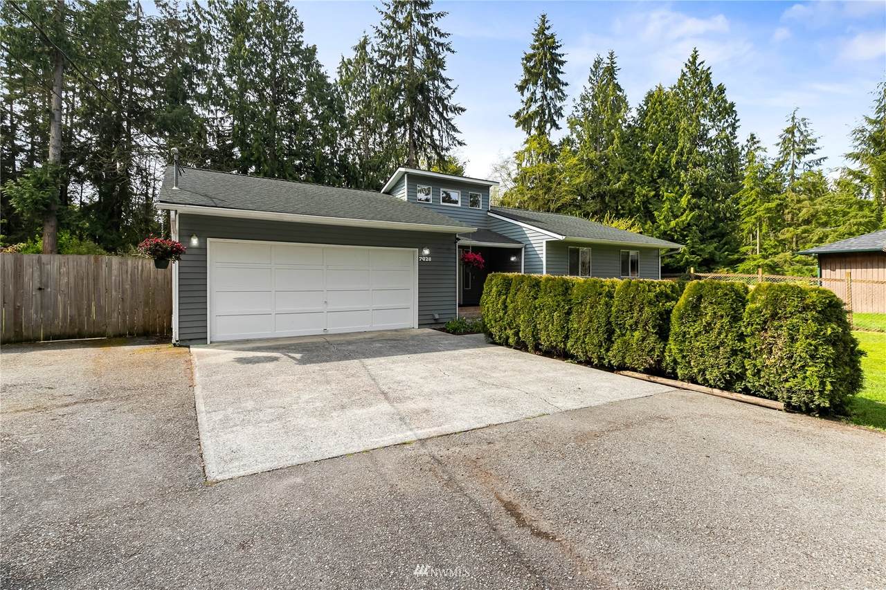 7628 Lake Ketchum Road - Photo 1