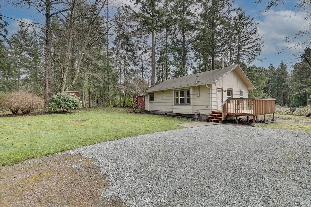 13627 38th Ave Nw - Photo 1