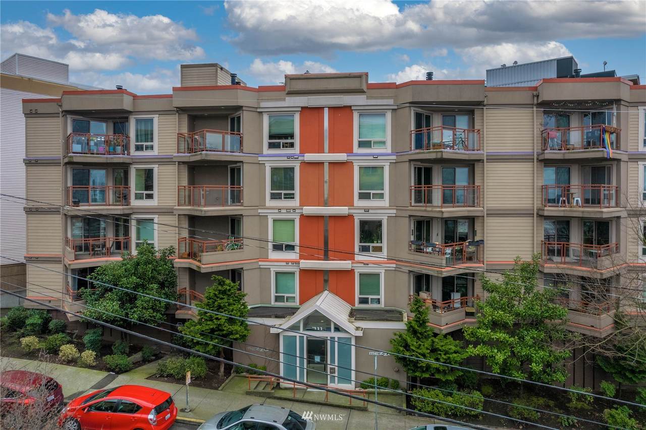 711 Denny Way - Photo 1