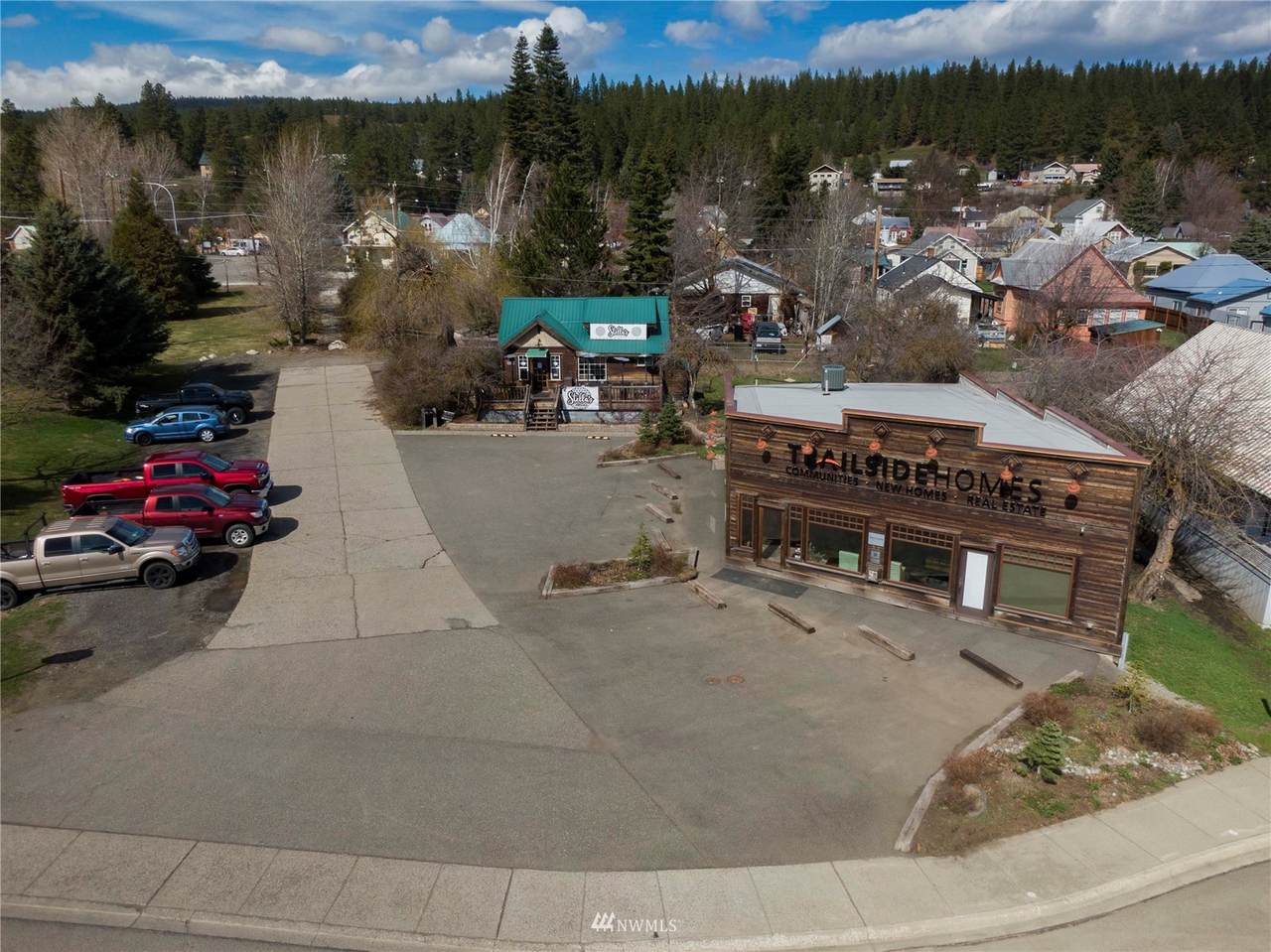 316 First Street - Photo 1