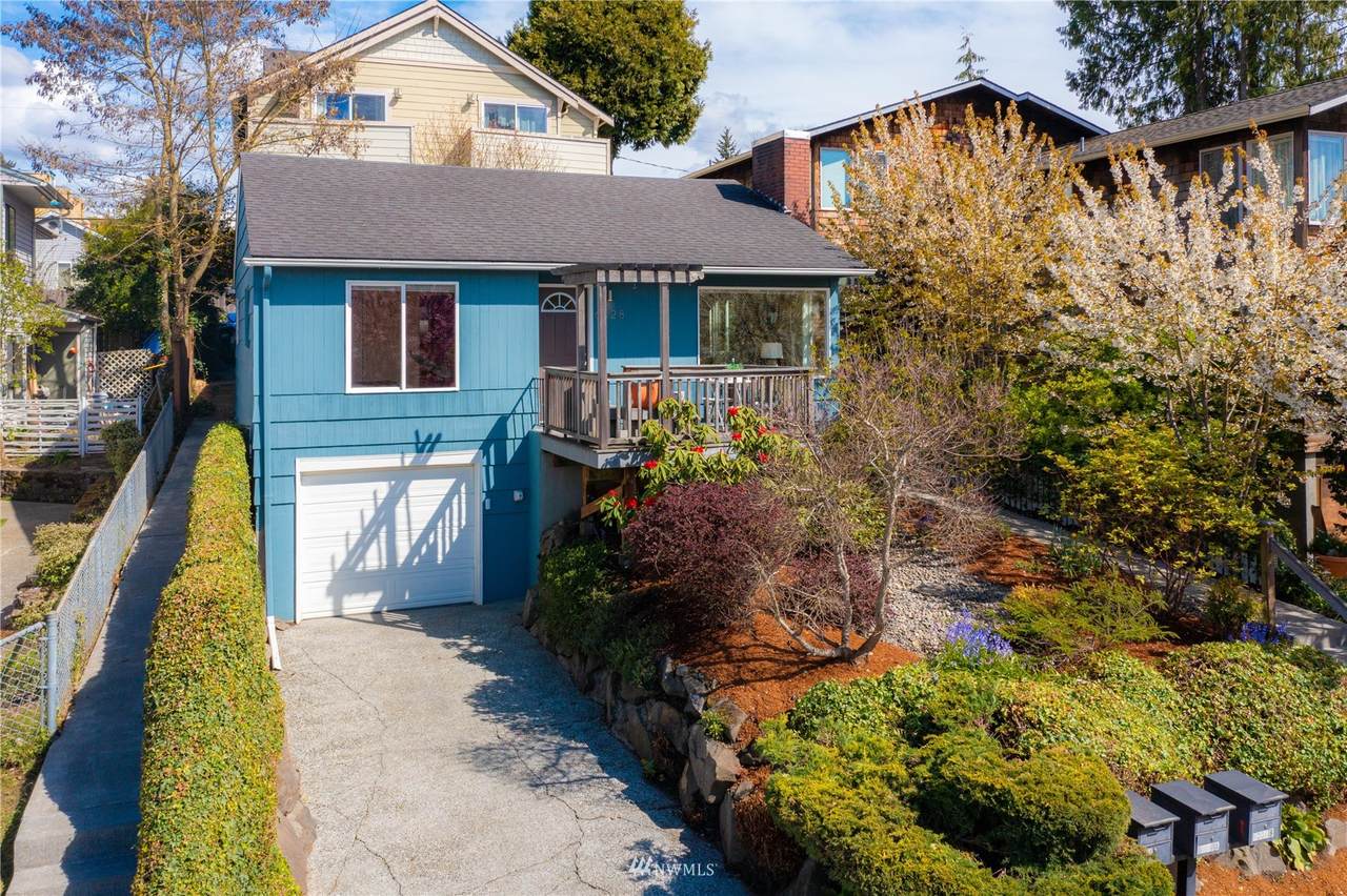 6328 42nd Avenue - Photo 1