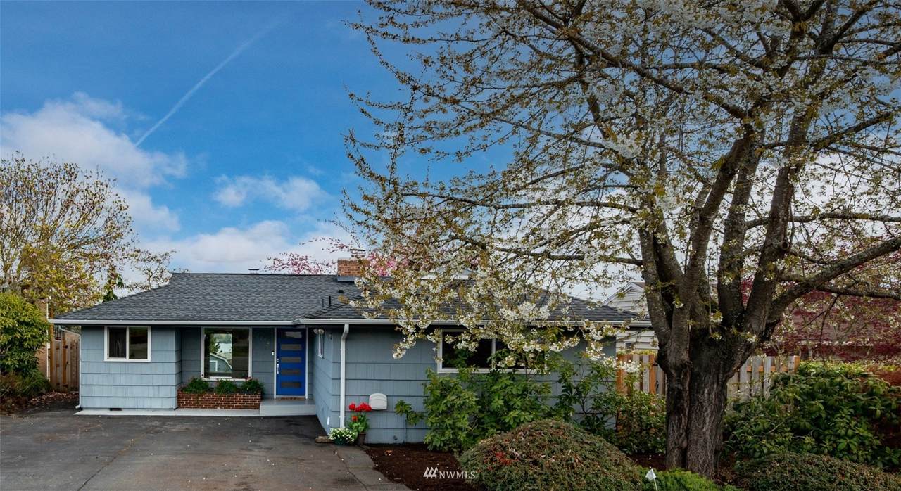 7738 Mission Drive - Photo 1