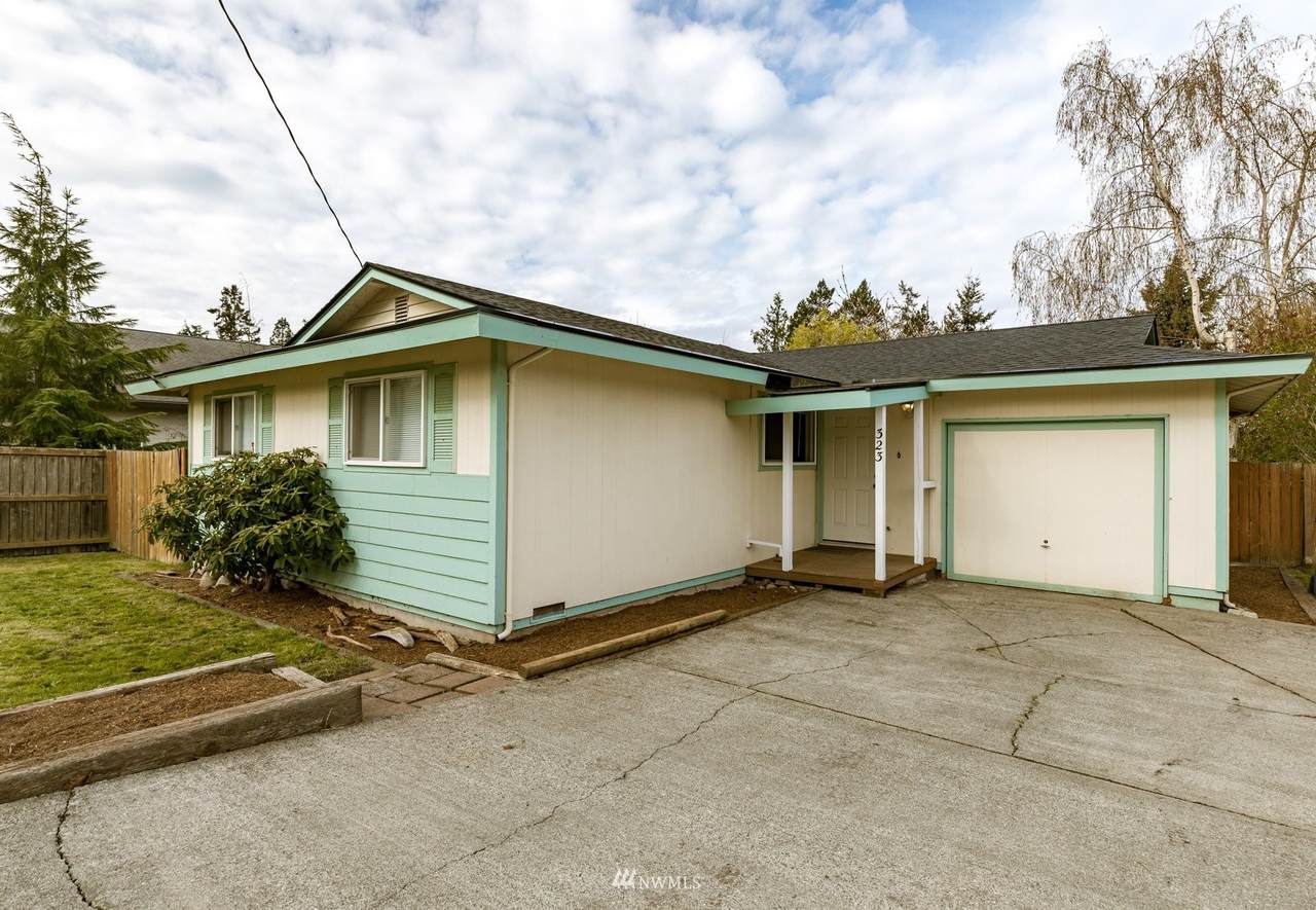 323 Ronhaar Street - Photo 1