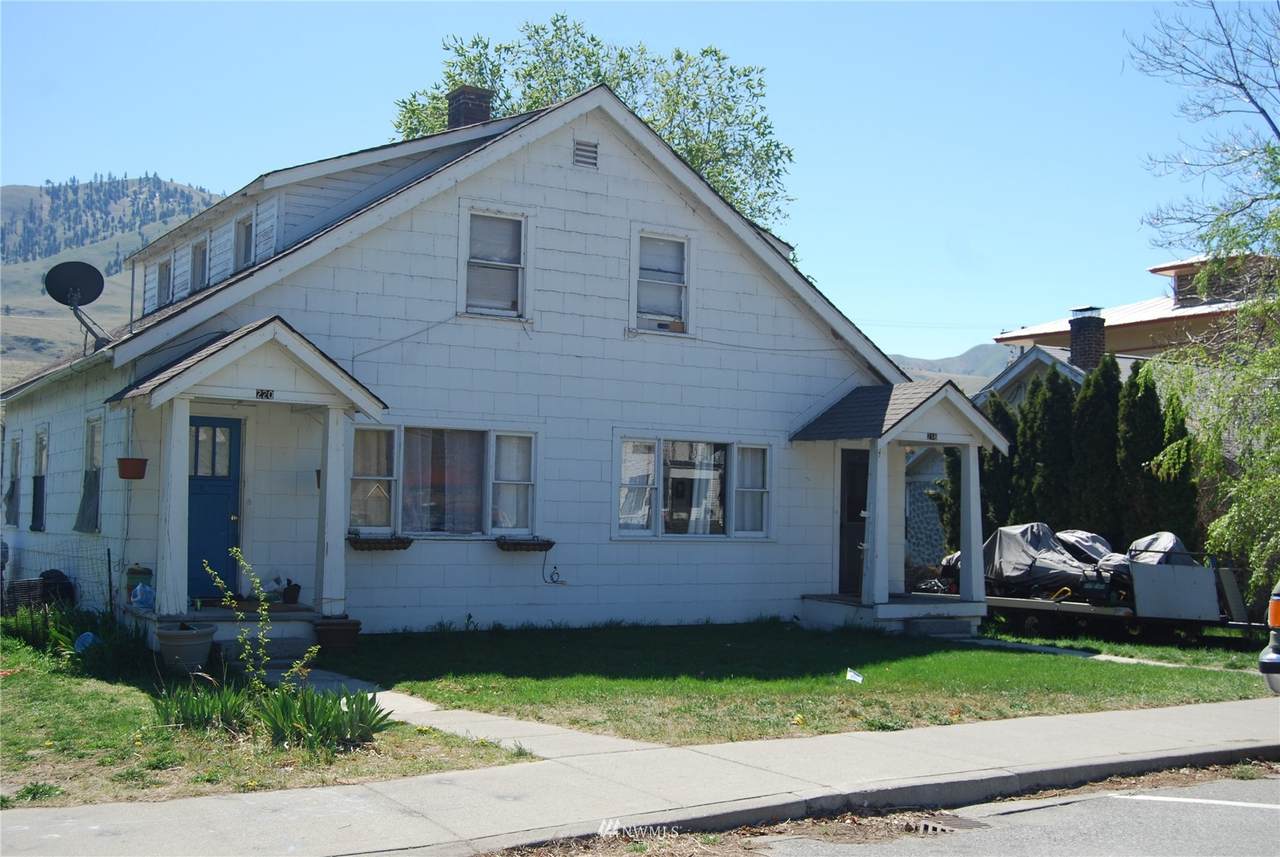 220 216 Chelan Avenue - Photo 1