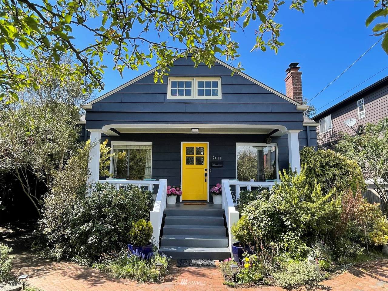 2411 Belvidere Avenue - Photo 1
