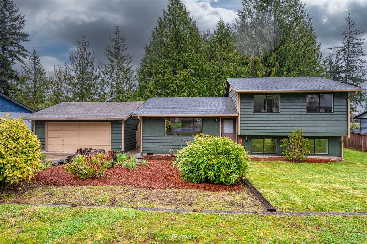 305 Antonie Avenue - Photo 1