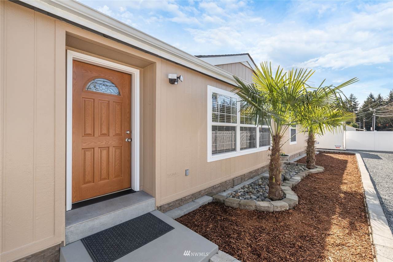6604 52nd Ave Court - Photo 1