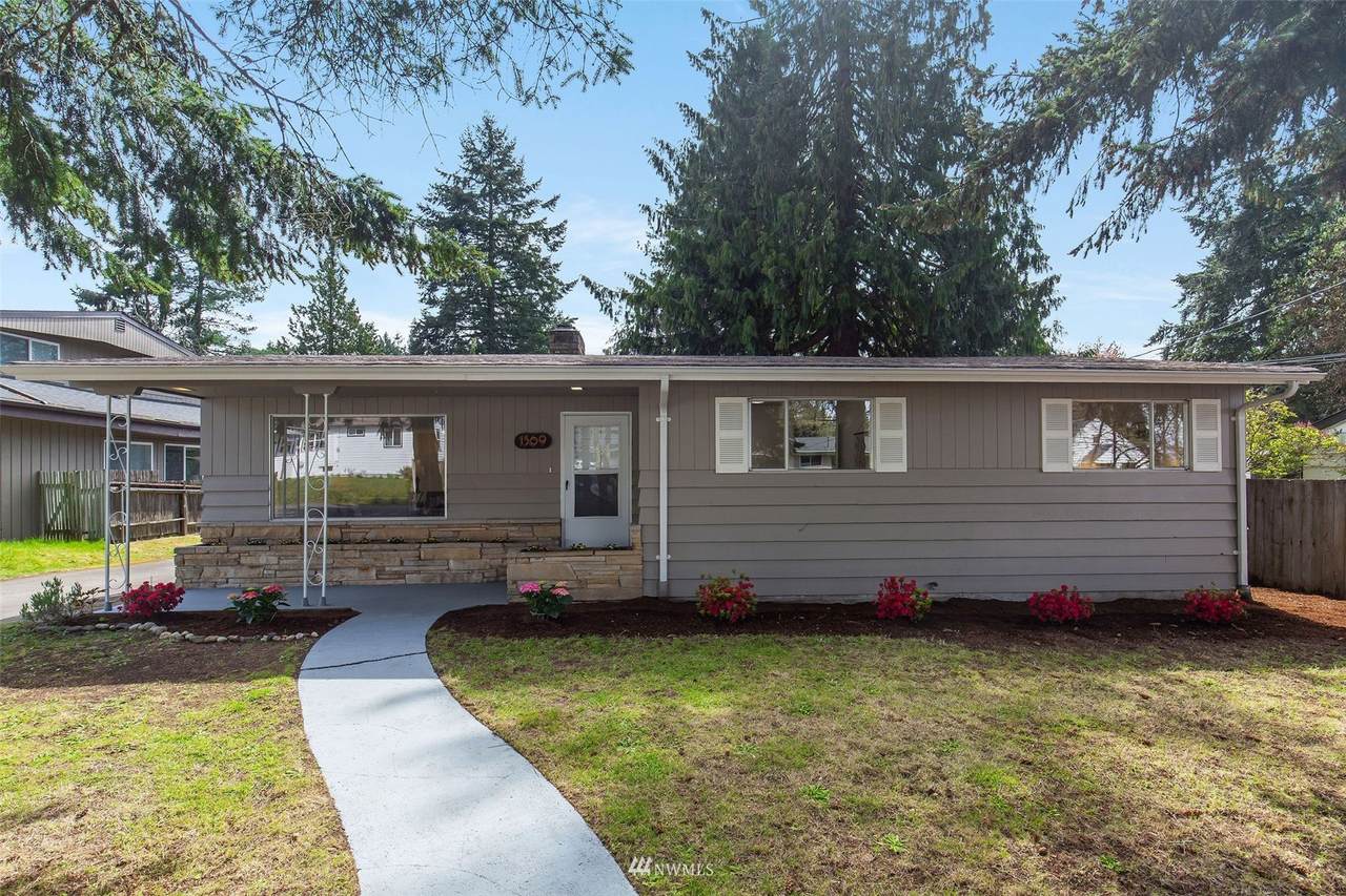 1569 170th Street - Photo 1
