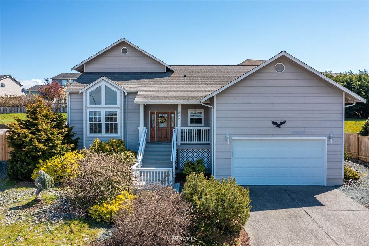1632 Union Street - Photo 1