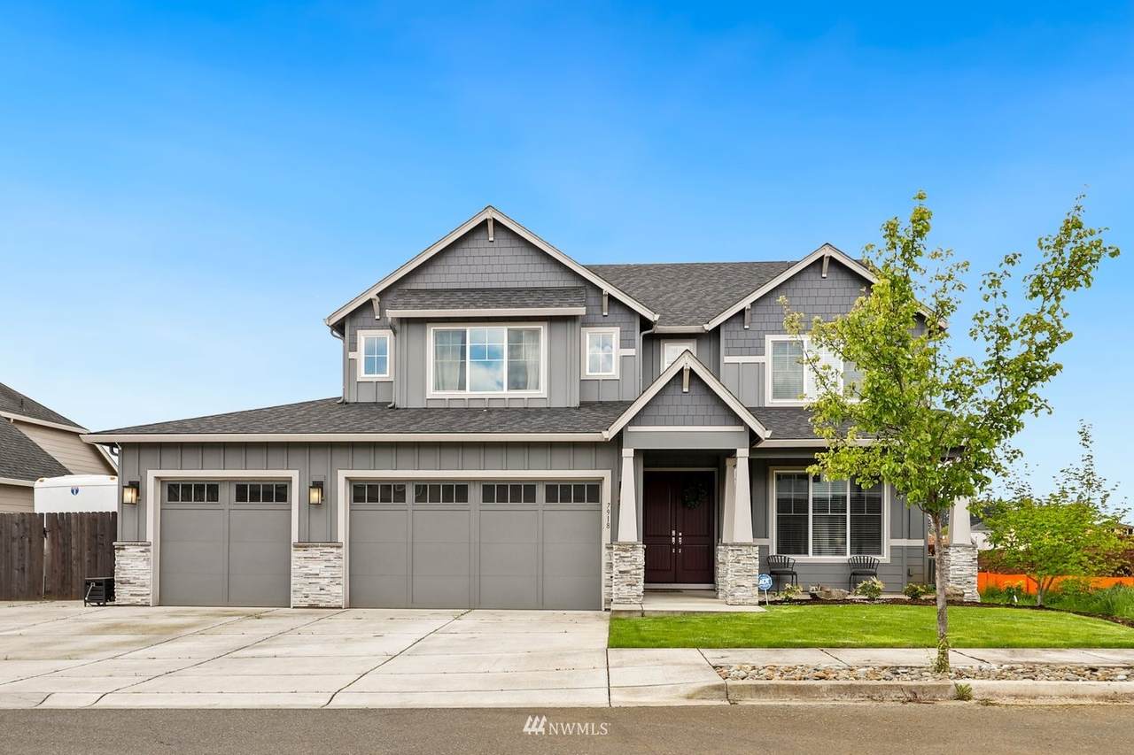 7918 172nd Avenue - Photo 1