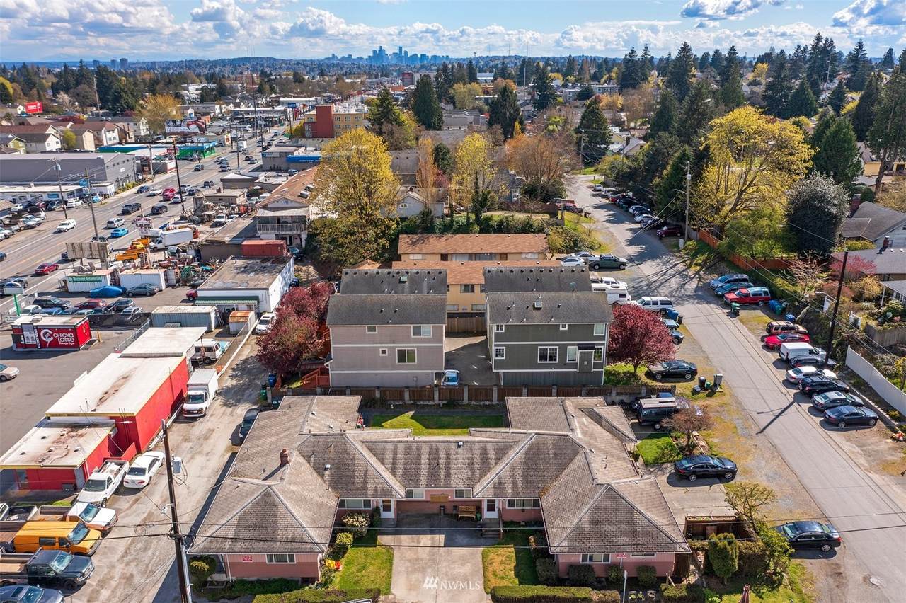 1001 109th Street - Photo 1
