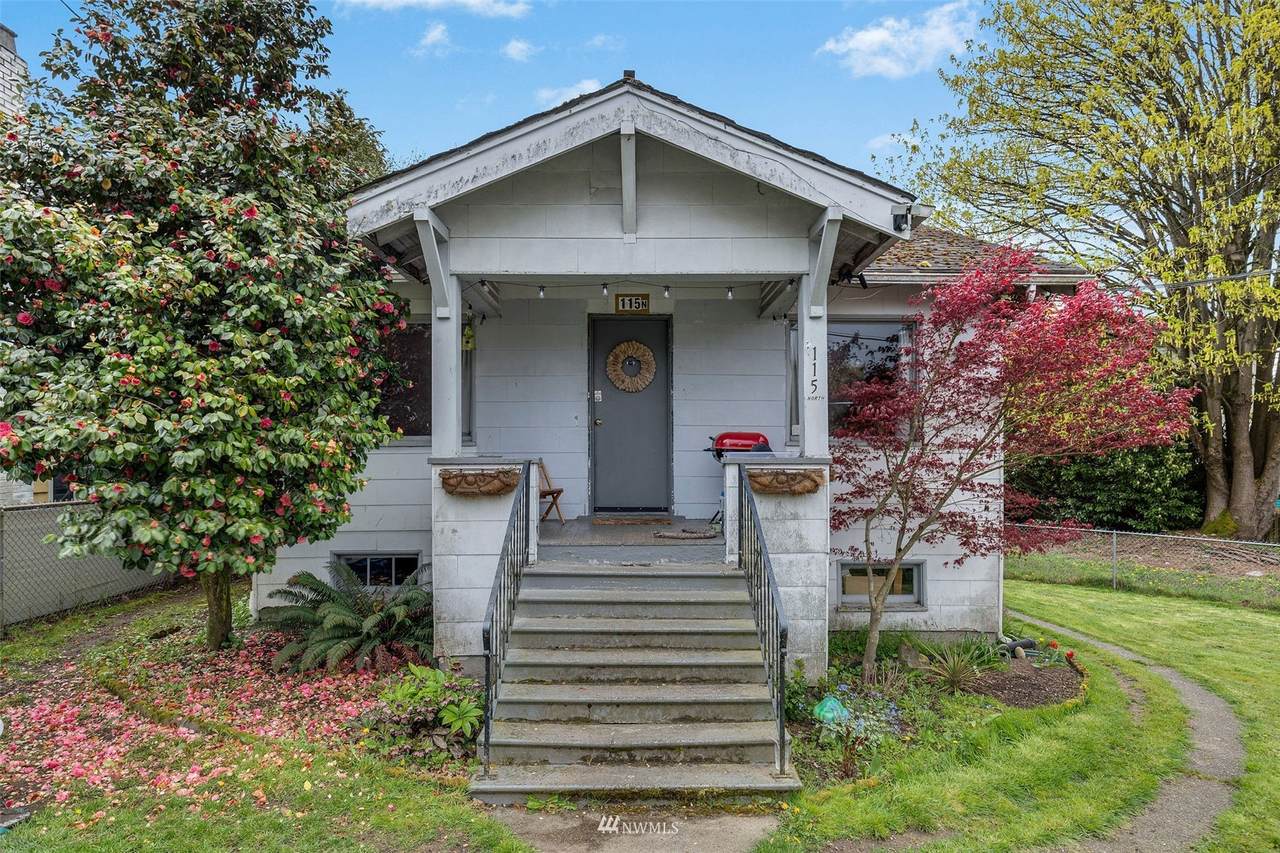 115 105th Street - Photo 1