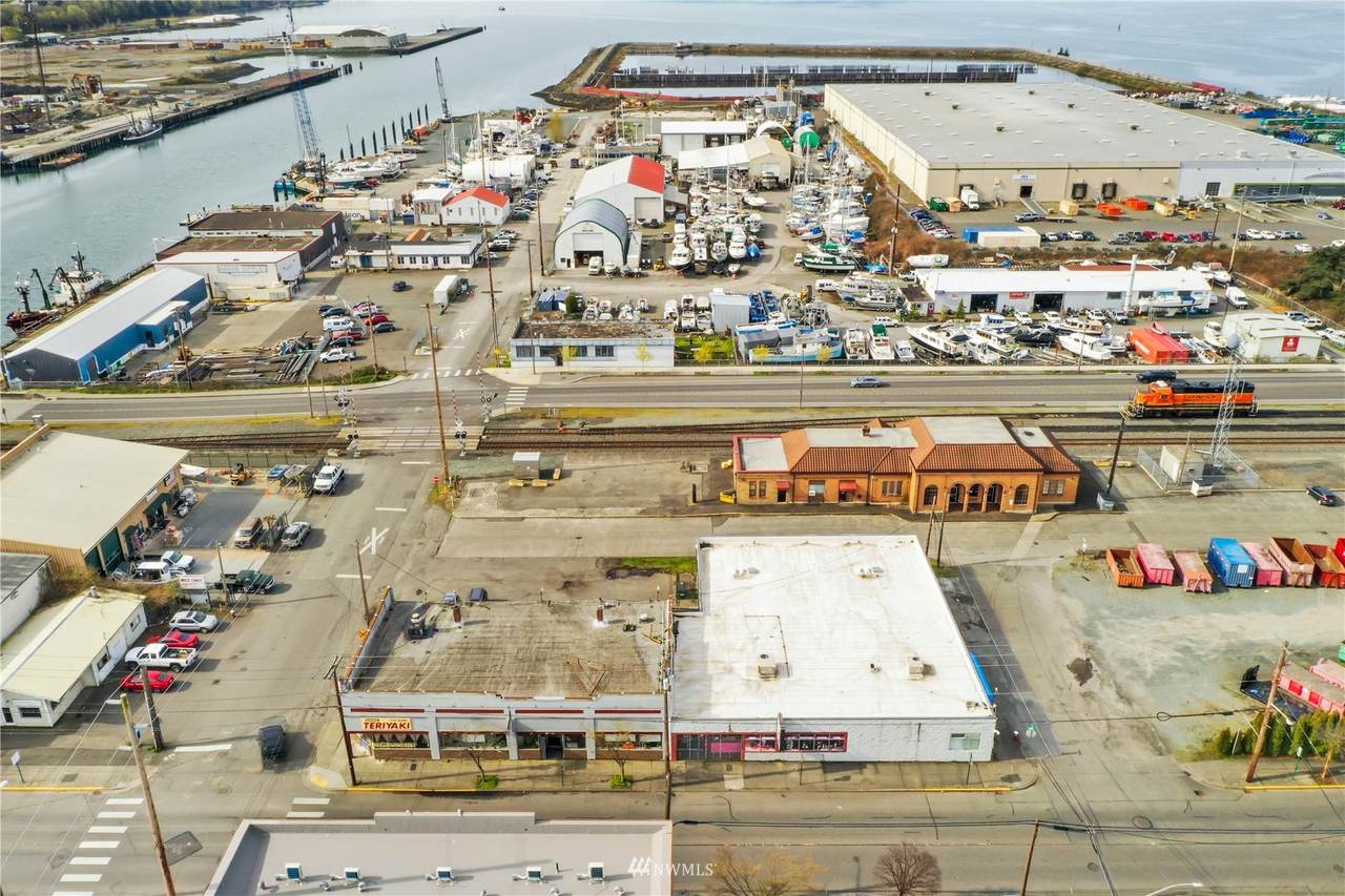 701 Holly Street - Photo 1