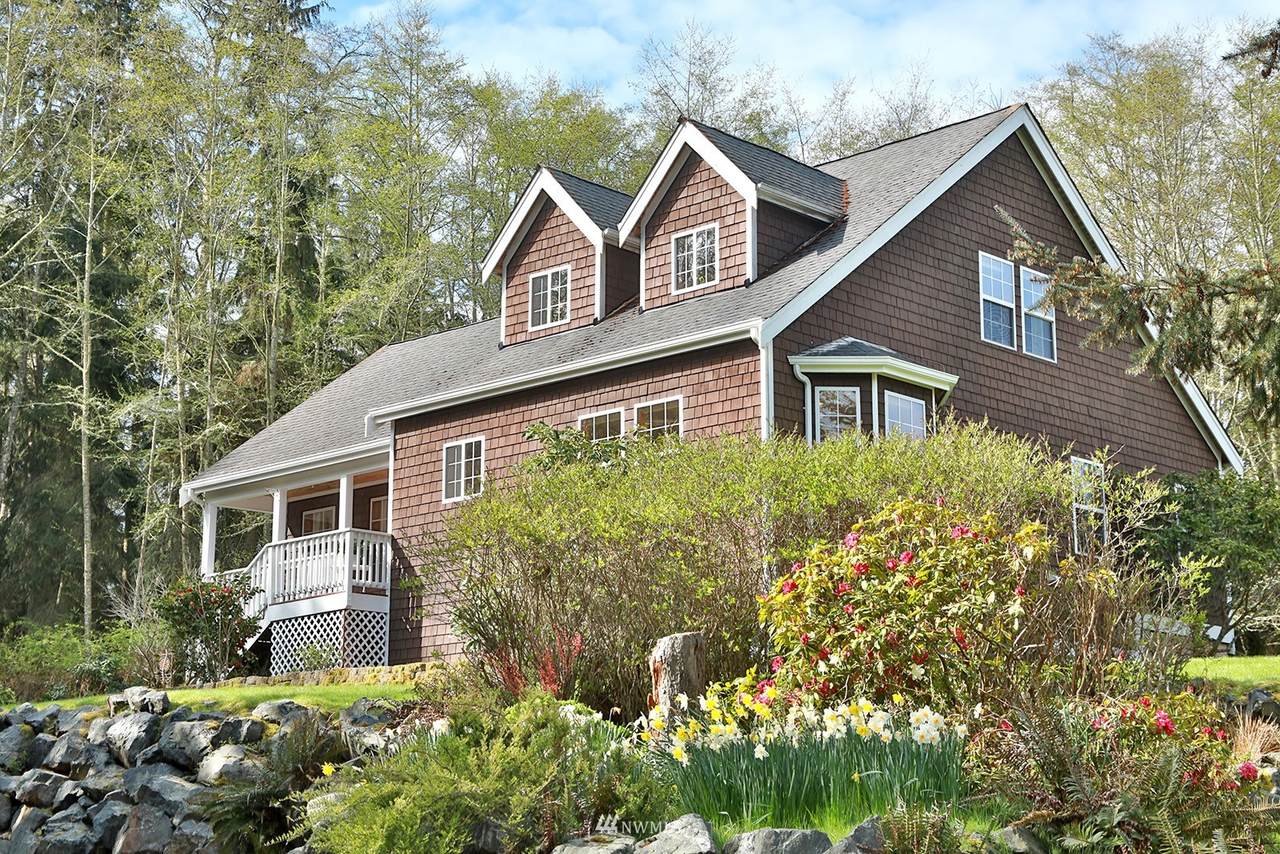 3099 Spahr Road - Photo 1
