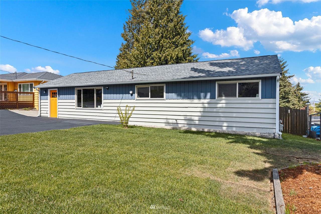 218 102nd Street - Photo 1
