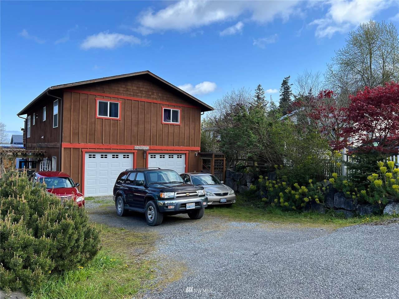 183 Hemlock Street - Photo 1