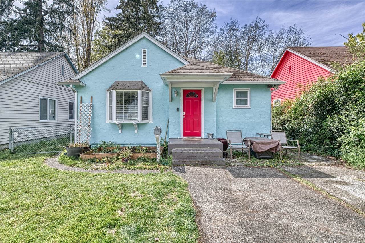 1527 Elizabeth Avenue - Photo 1