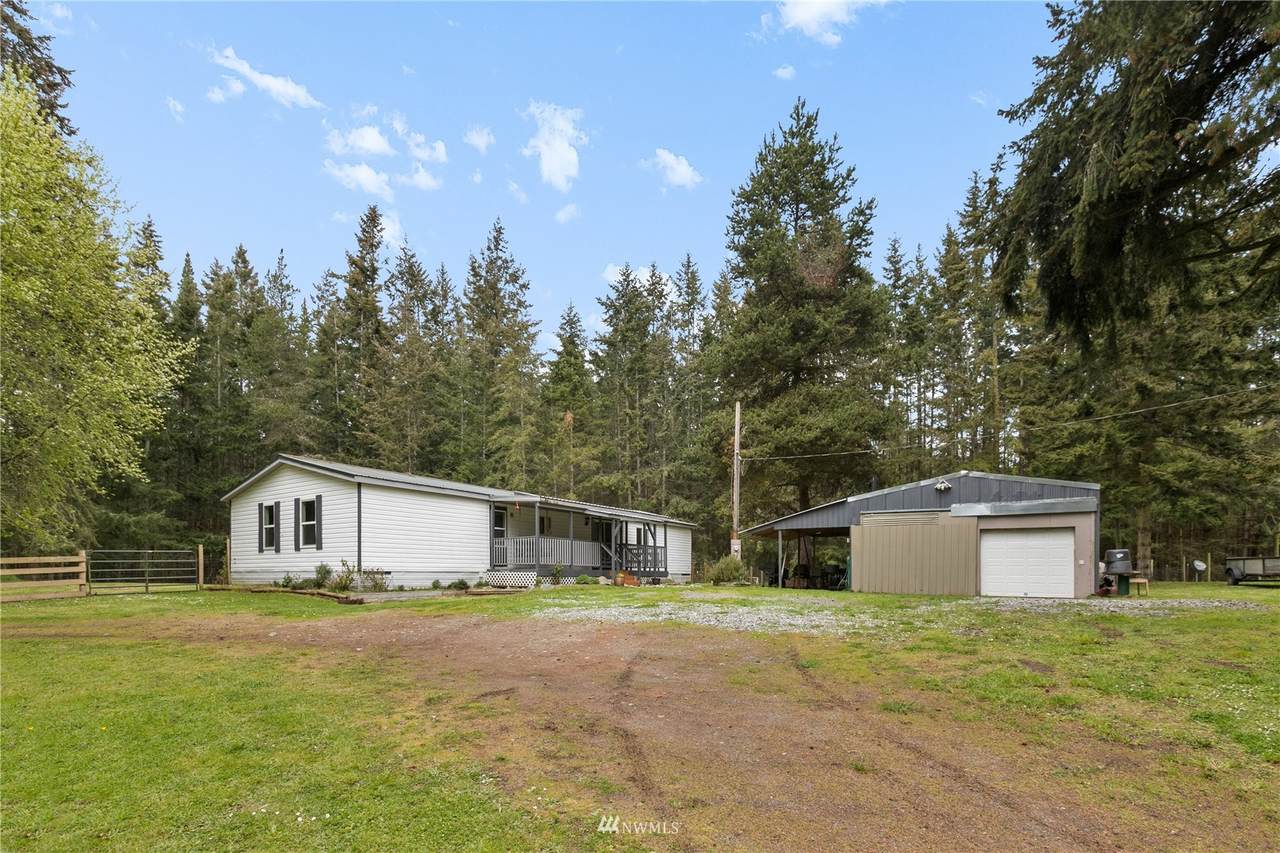 4049 Benedict Lane - Photo 1