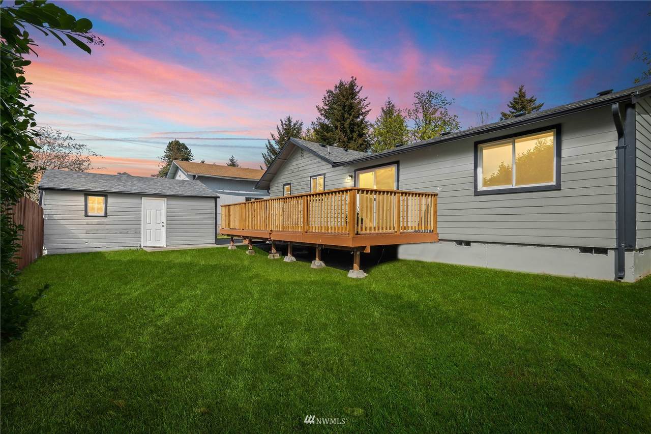 1751 42nd Street - Photo 1
