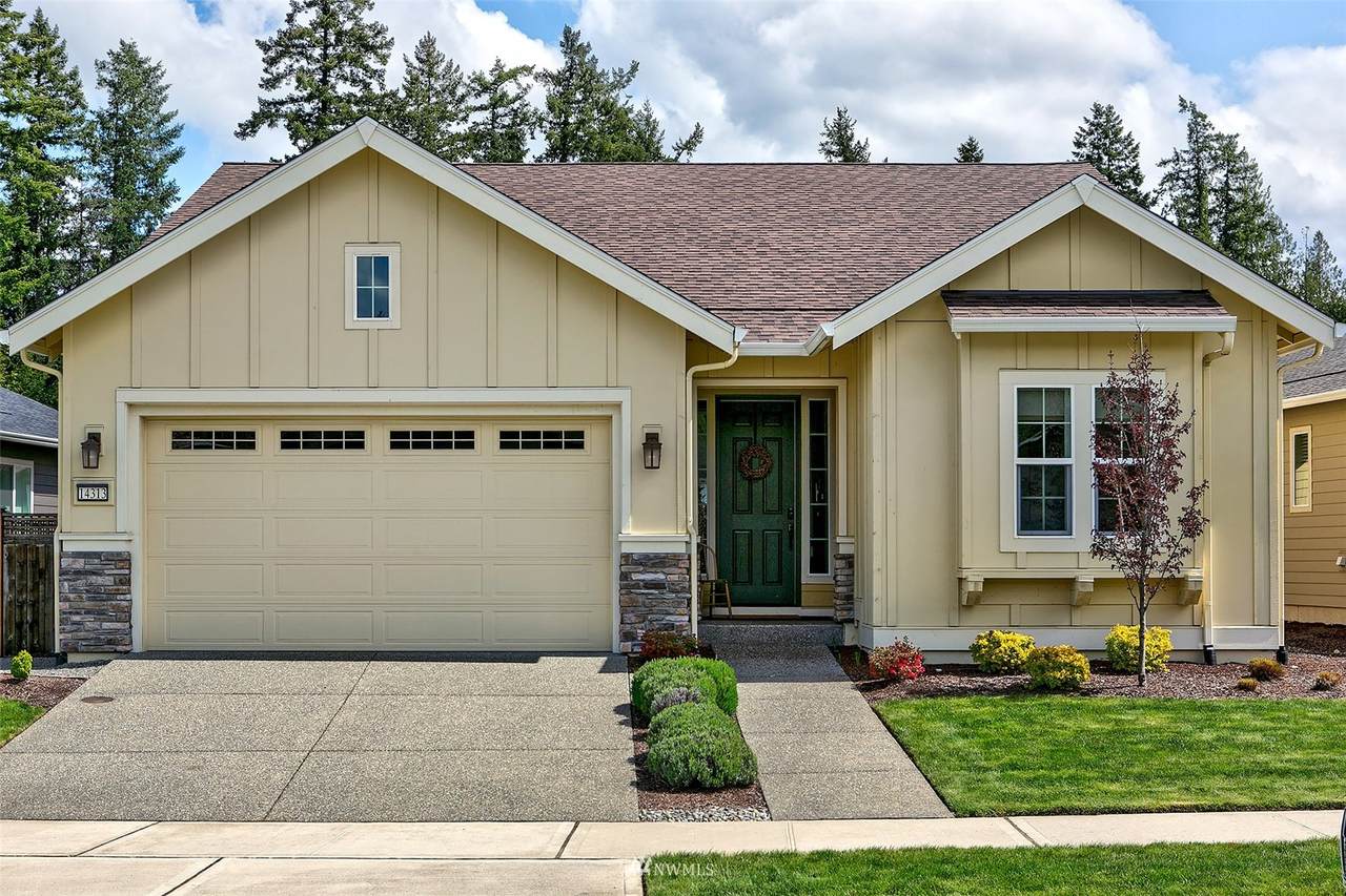 14313 190th Avenue - Photo 1