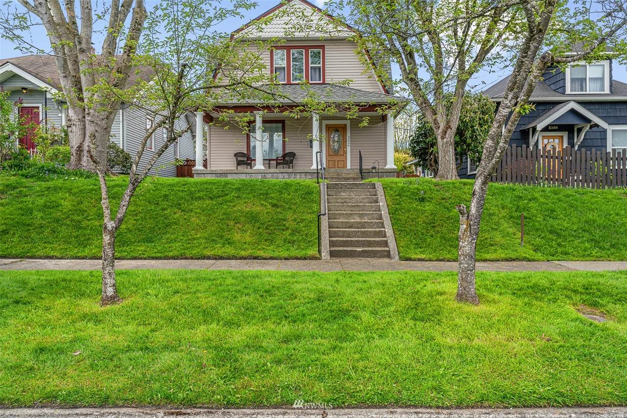 3626 Rockefeller Avenue - Photo 1