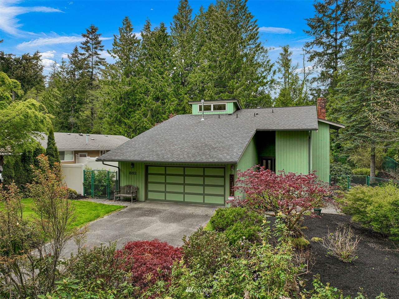 882 Timberlake Way - Photo 1