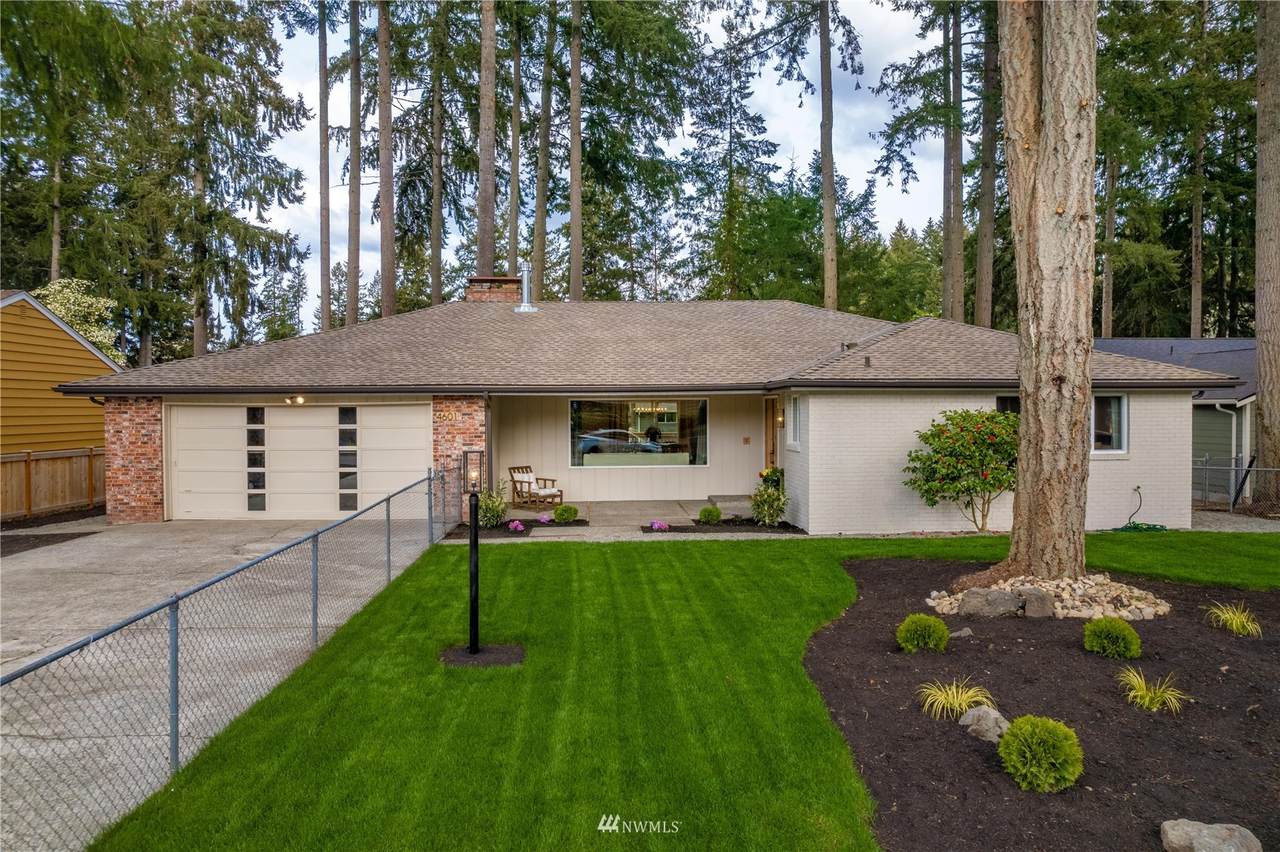4601 72nd Avenue - Photo 1