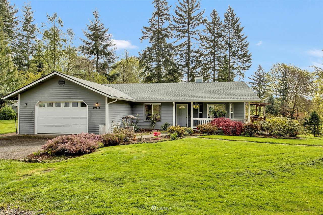 19816 320th Avenue - Photo 1
