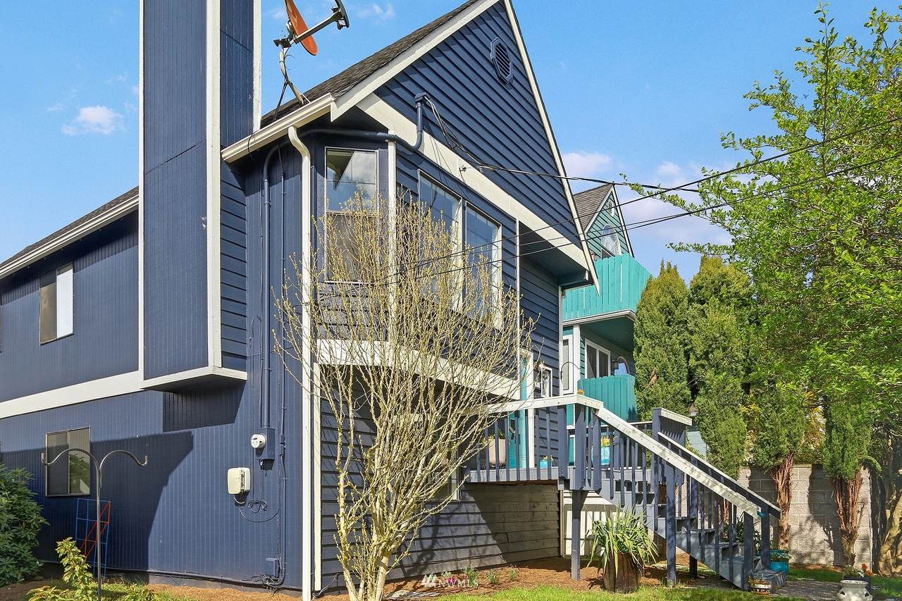700 73rd Street - Photo 1