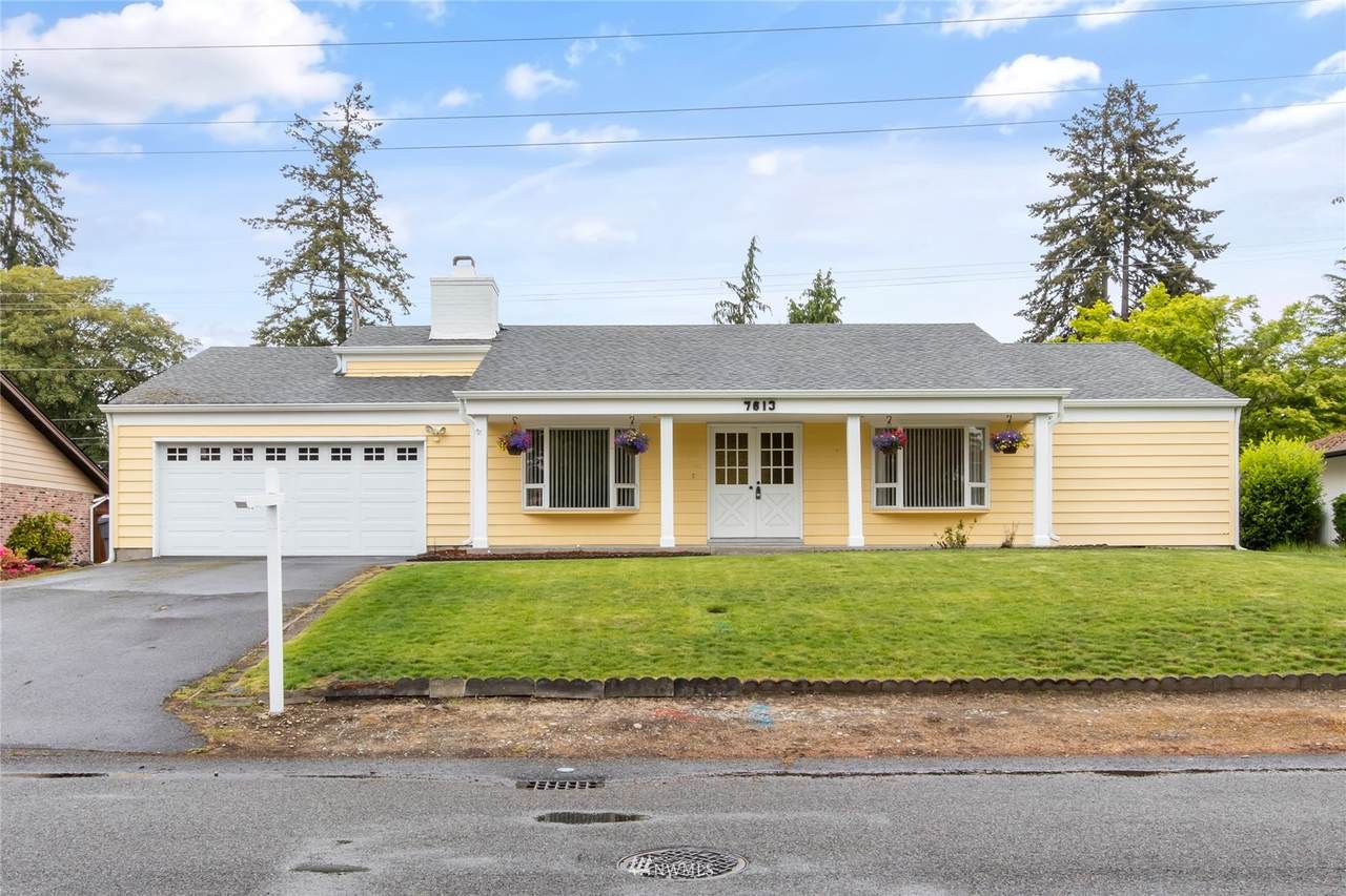 7613 Jade Drive - Photo 1