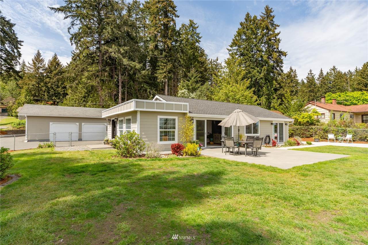 7031 Chico Way - Photo 1