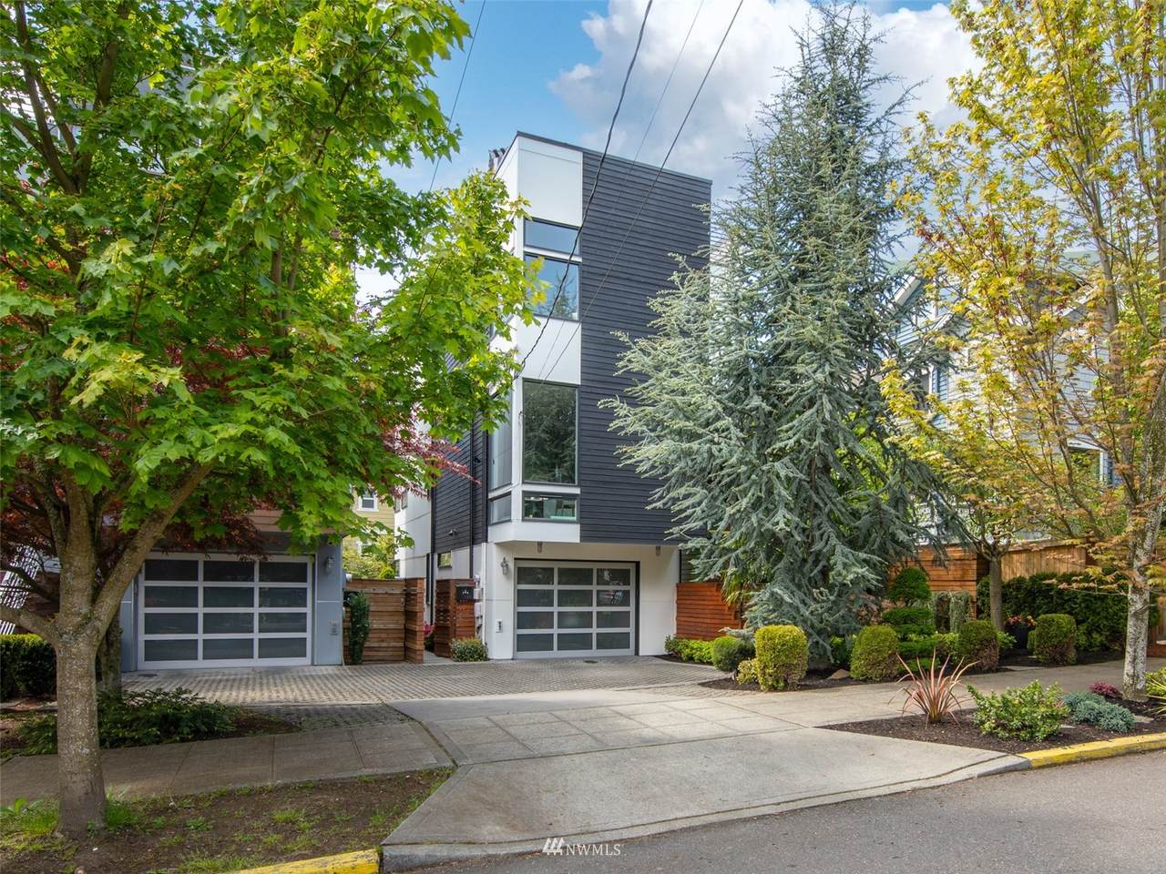 123 17th Avenue - Photo 1
