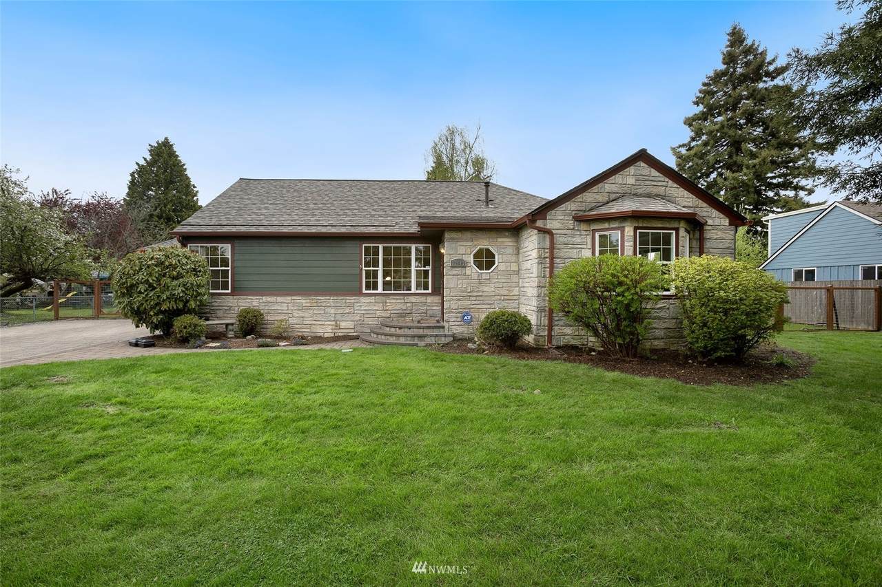 12113 A Street - Photo 1