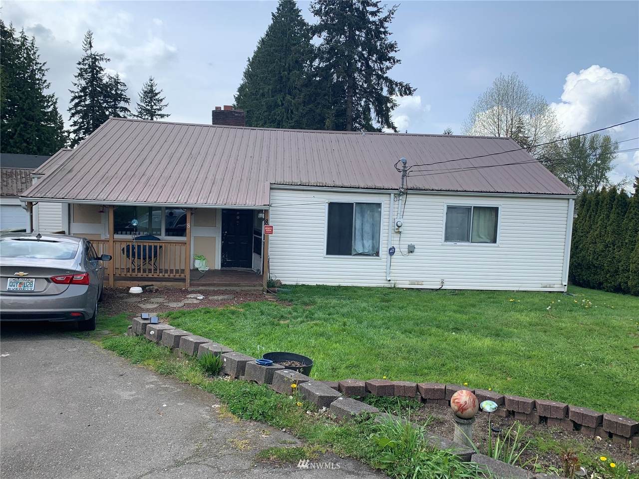 8 Magnolia Avenue - Photo 1