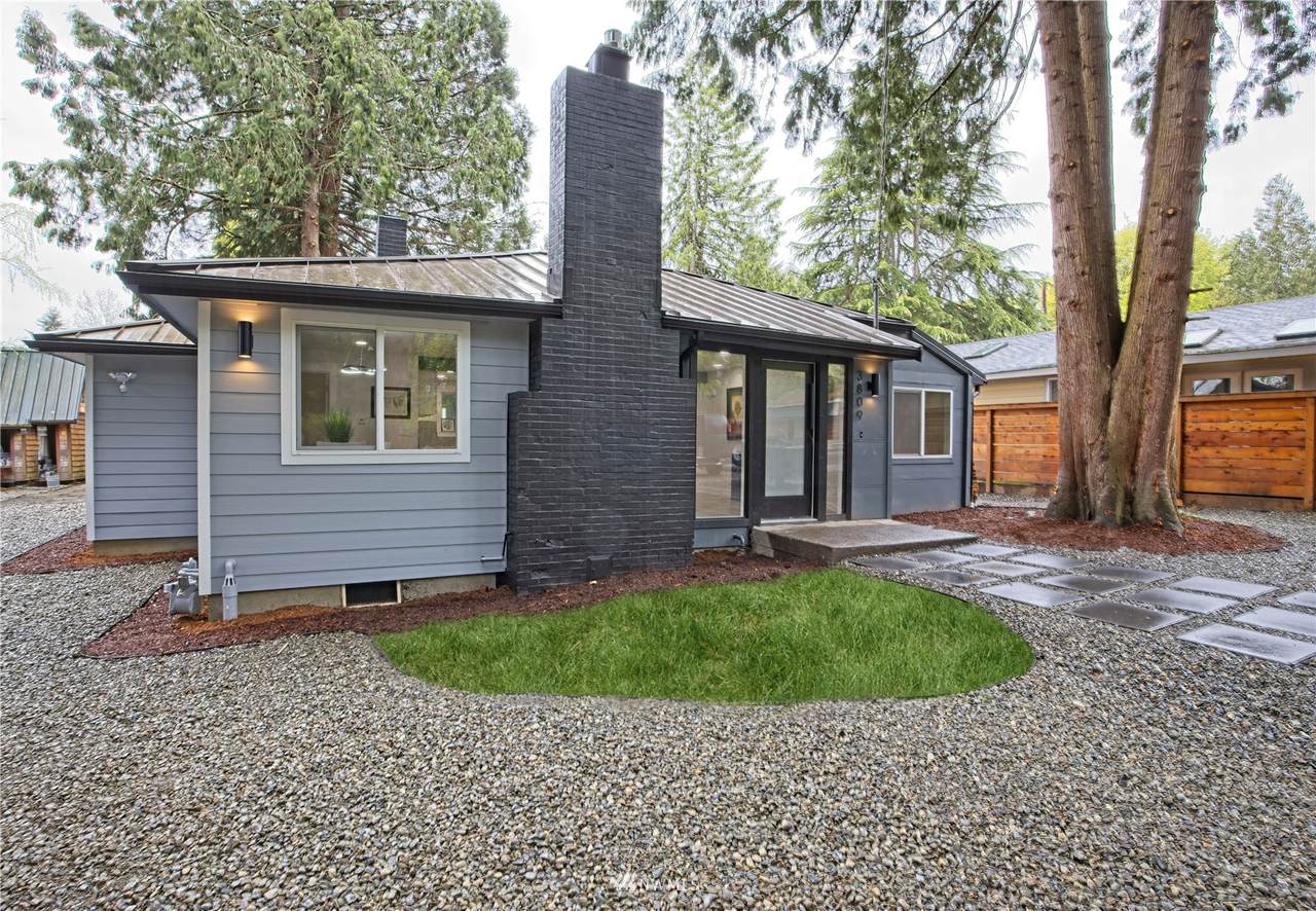 3809 105th Street - Photo 1