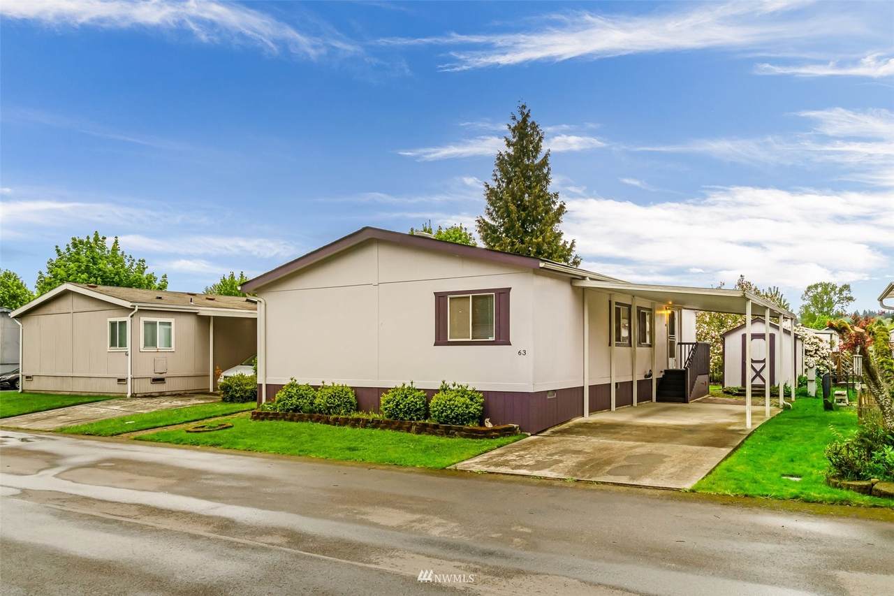 5711 100th Street - Photo 1