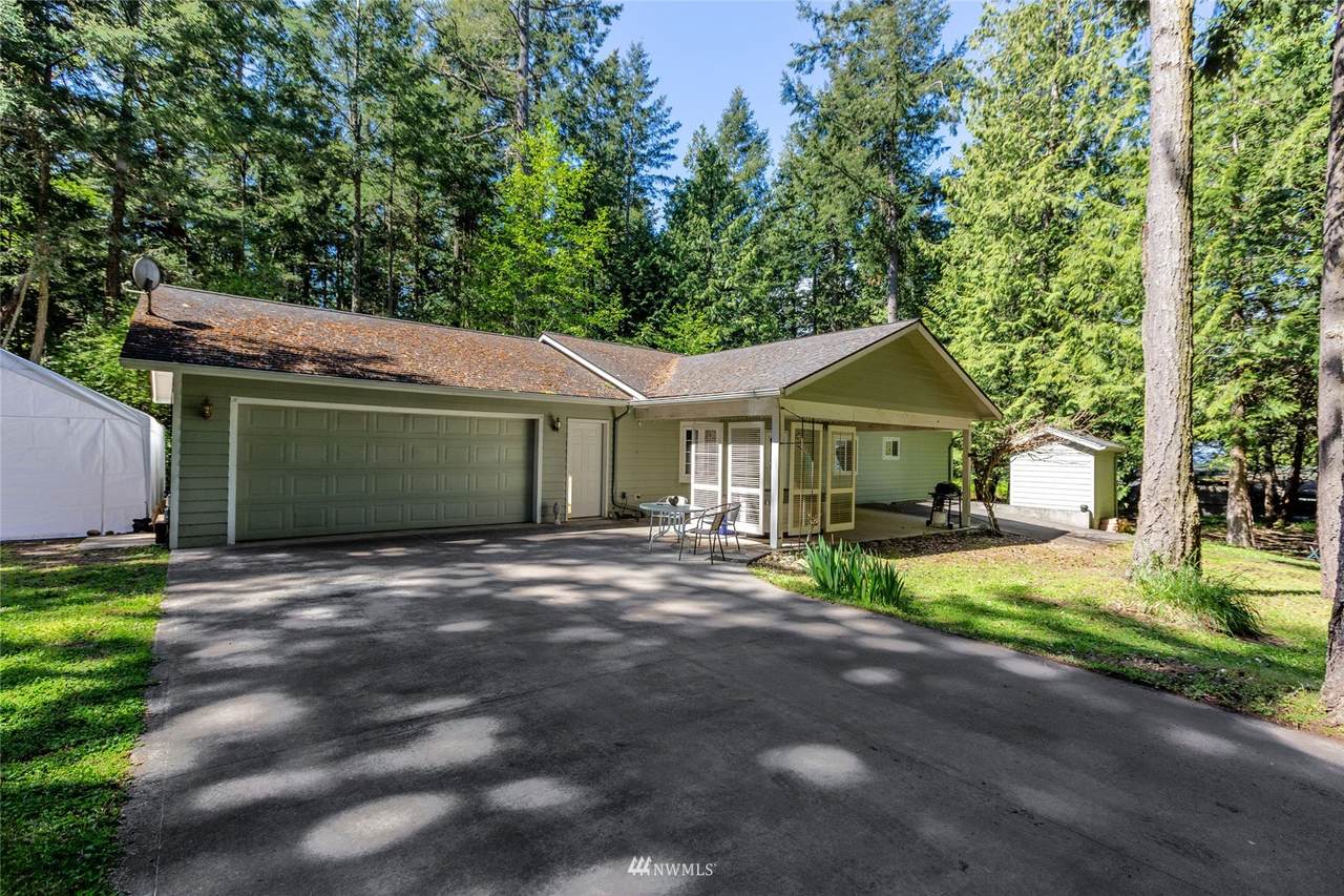 1555 Yacht Haven Road - Photo 1