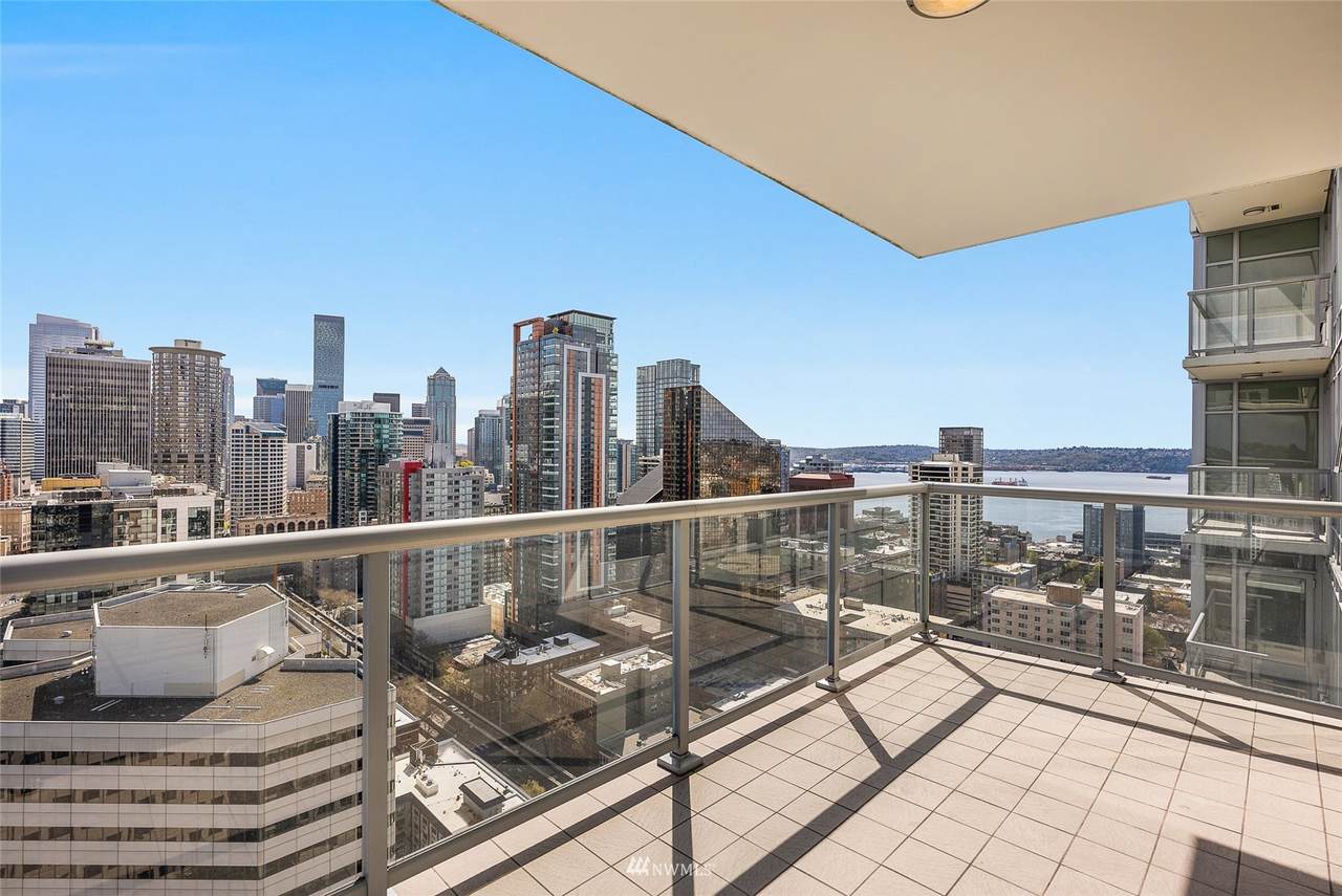 588 Bell Street - Photo 1