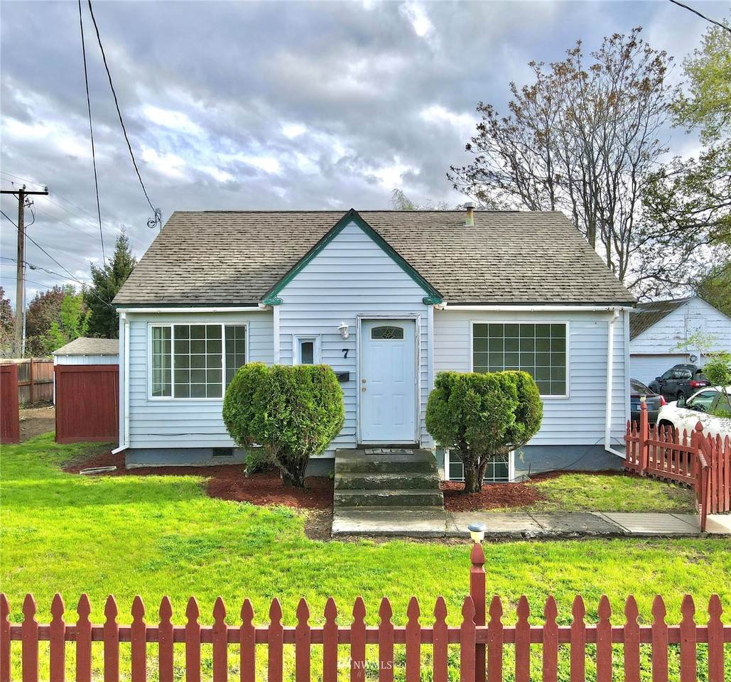 7 13th Street - Photo 1