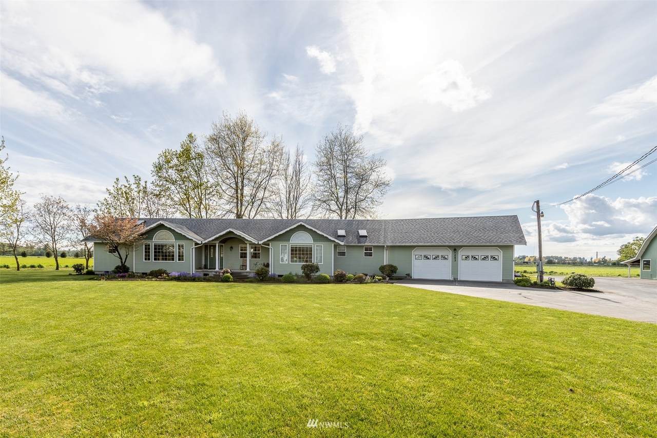 243 Greens Lane - Photo 1