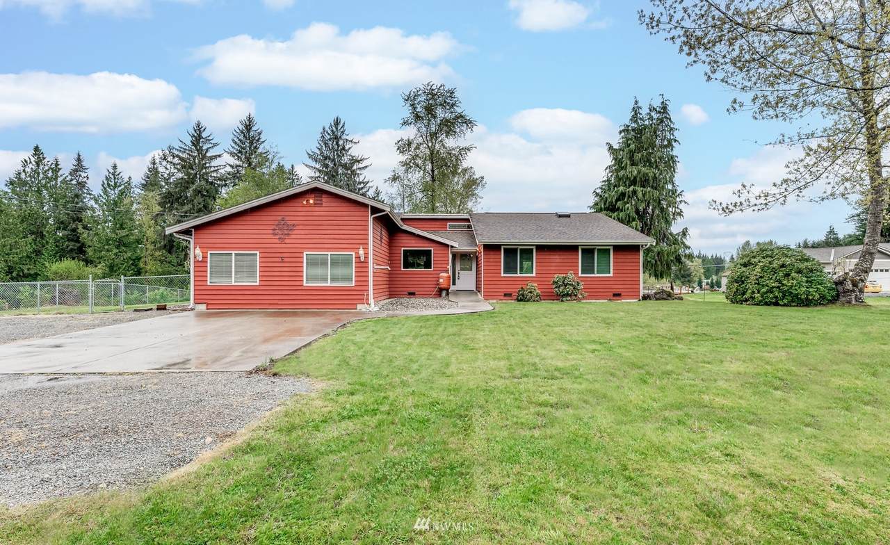 3317 139th Avenue - Photo 1