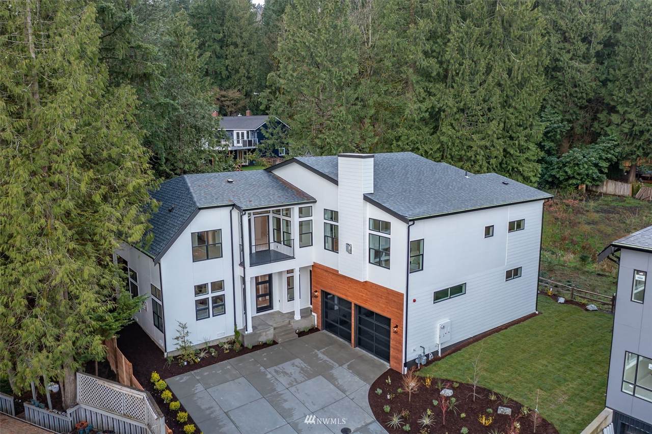 4019 Lake Sammamish Parkway - Photo 1