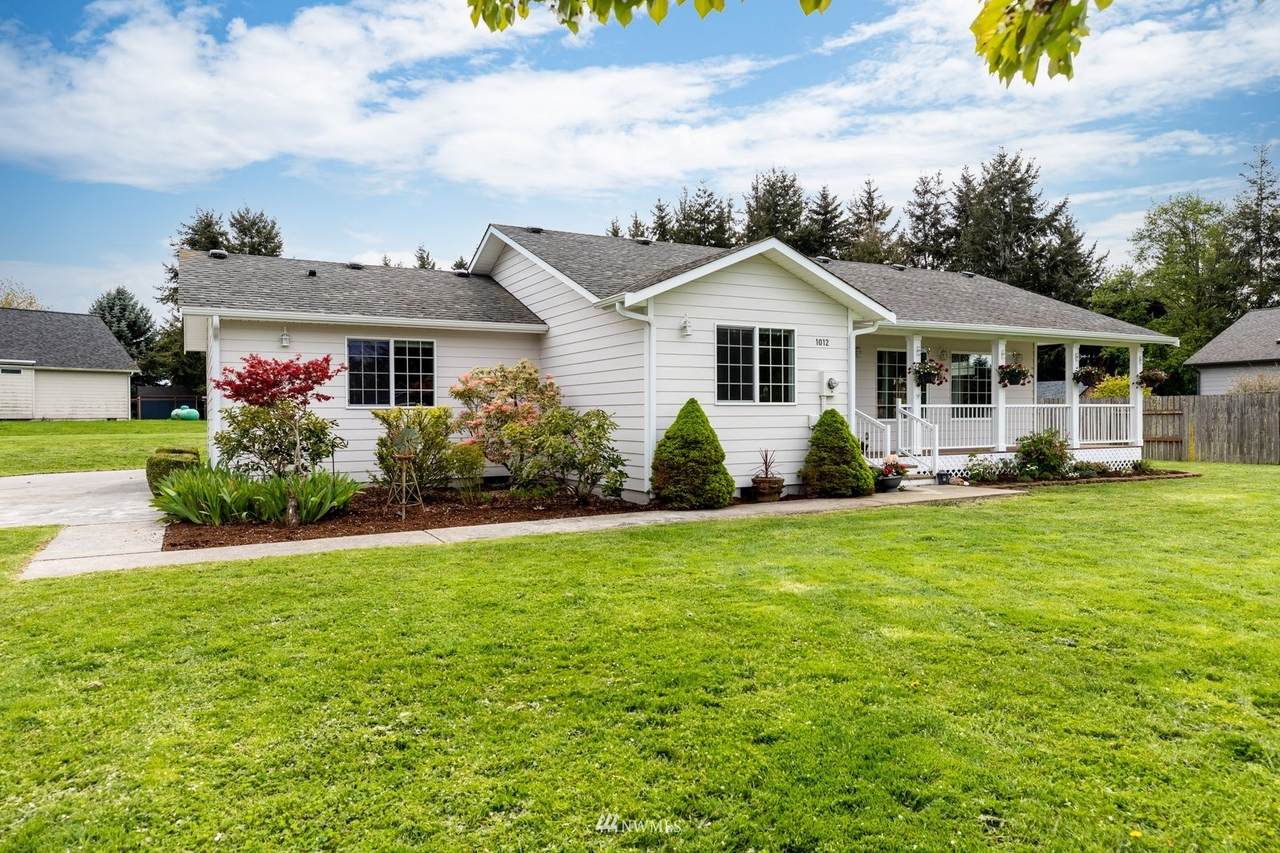 1012 Summit Loop - Photo 1