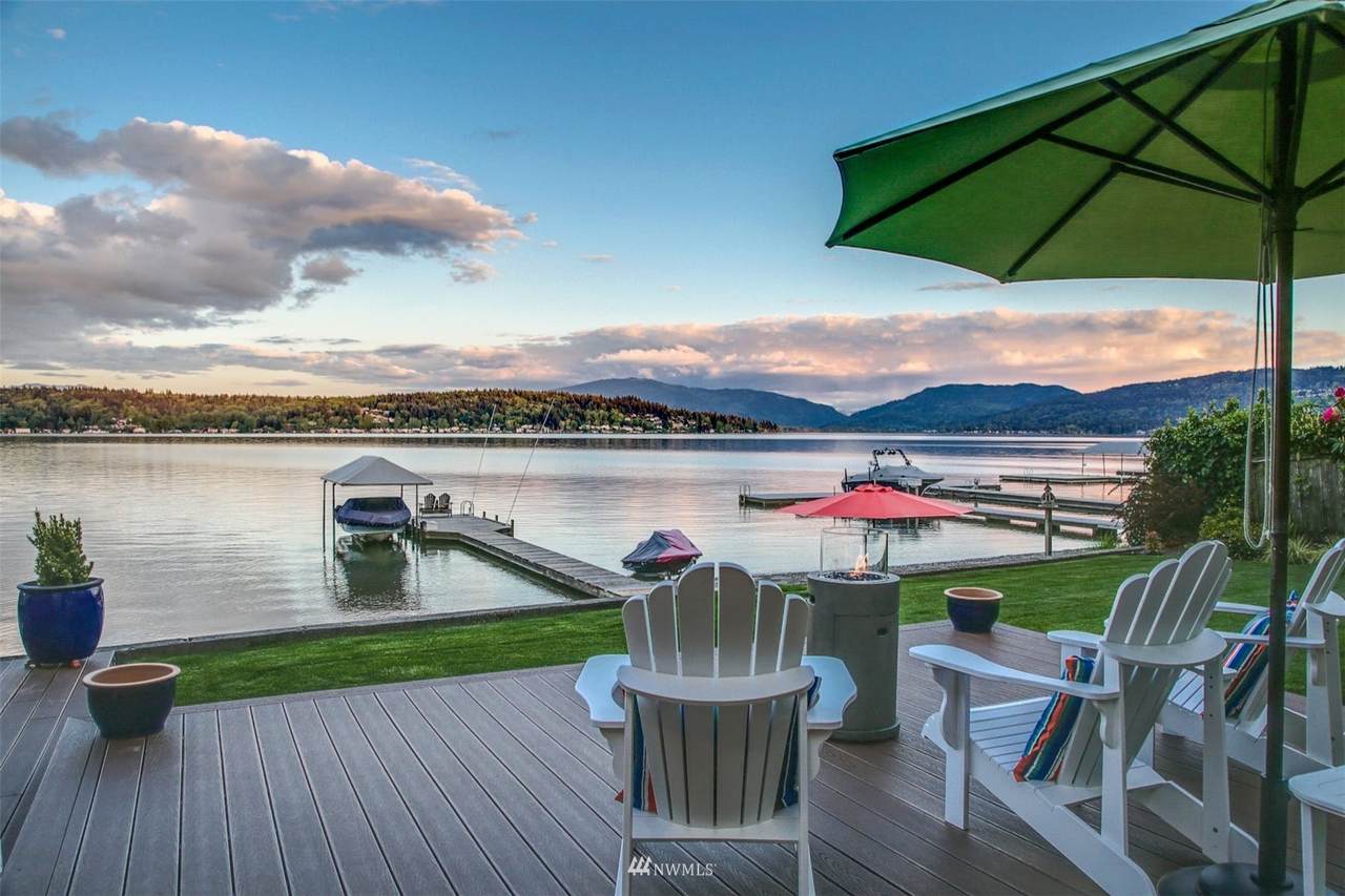 256 Lake Sammamish Parkway - Photo 1