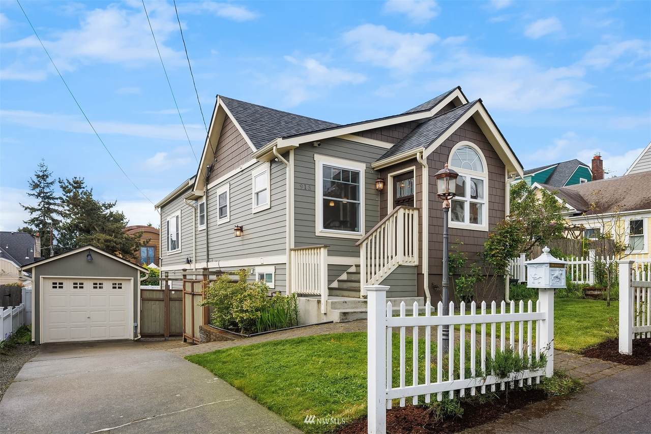 913 84th Street - Photo 1