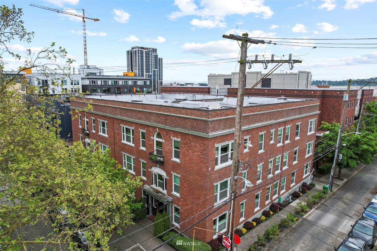 901 43rd Street - Photo 1