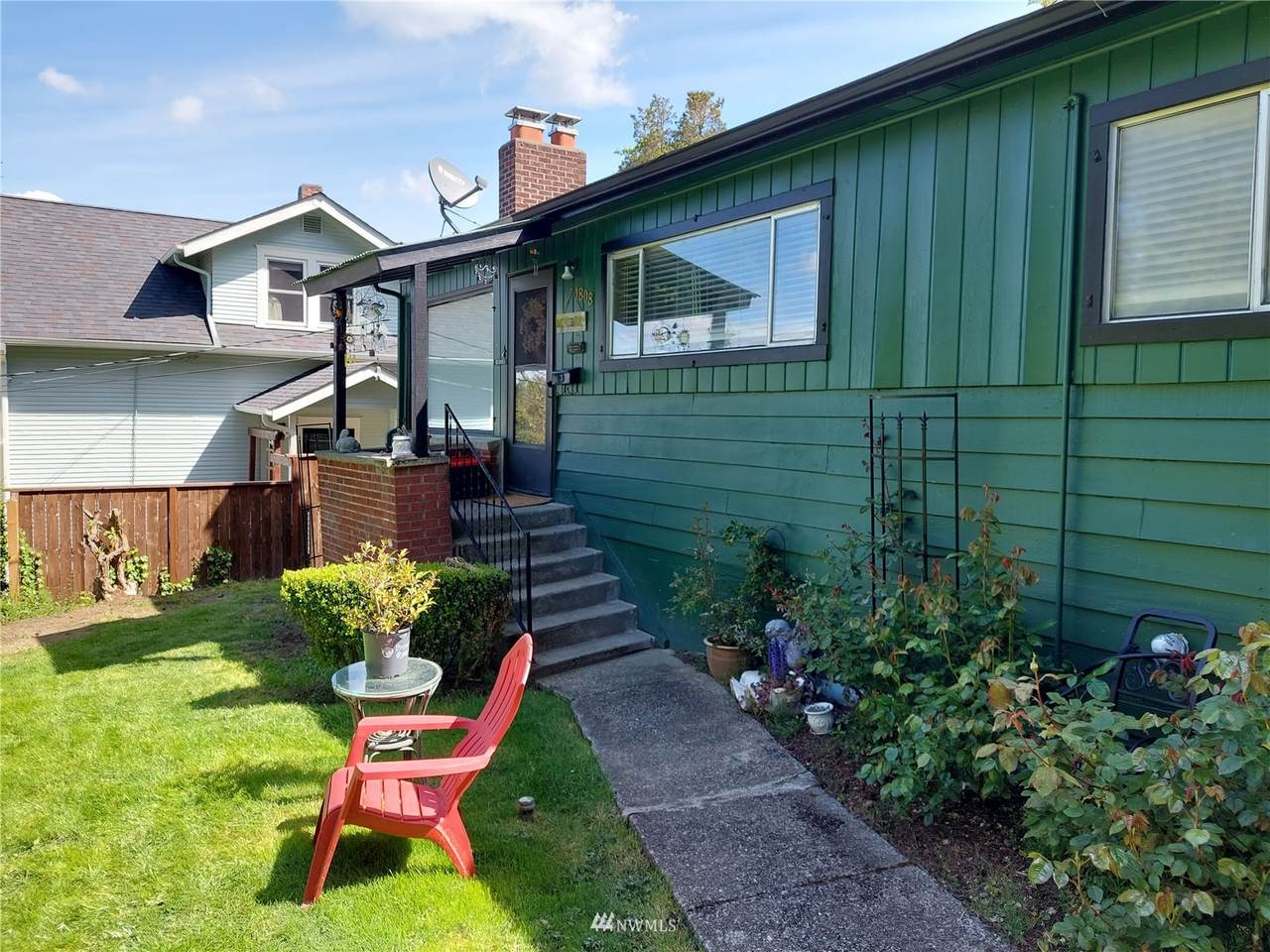 1808 31st Avenue - Photo 1