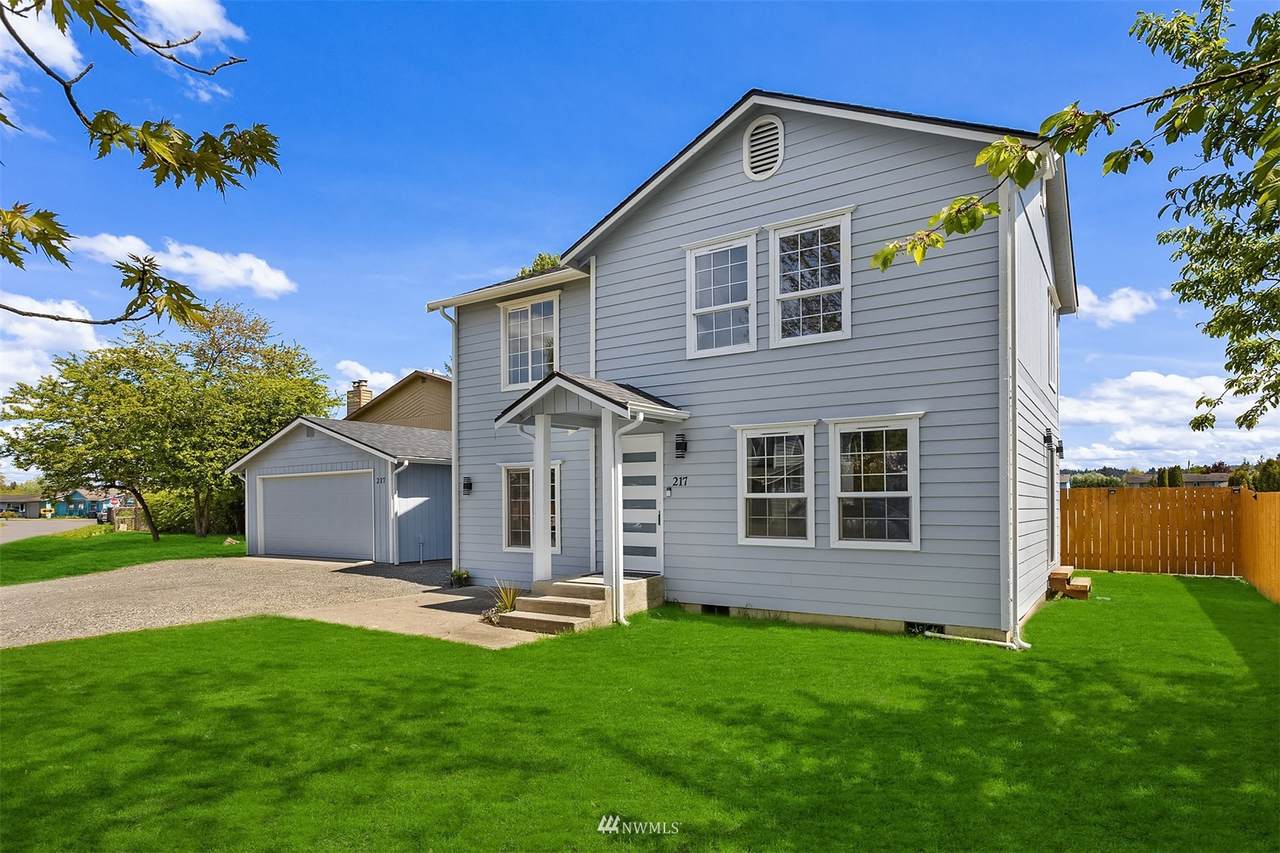 217 Tacoma Boulevard - Photo 1