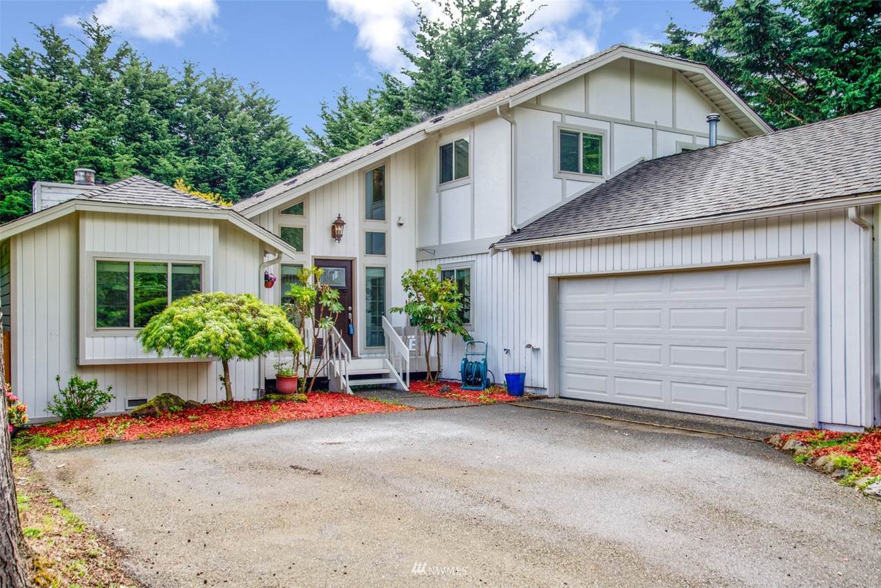 3526 120th Avenue - Photo 1