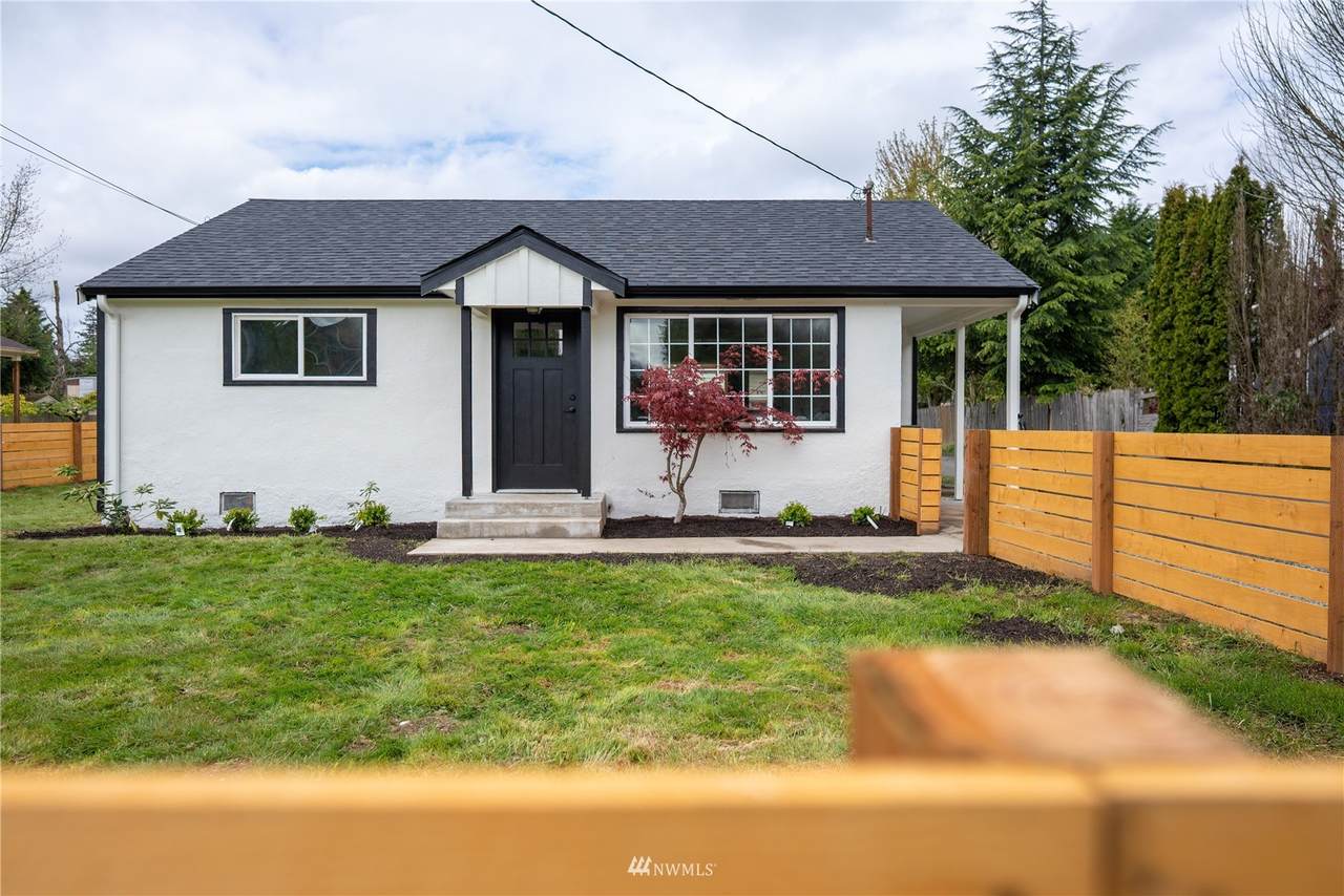 10902 6th Avenue - Photo 1